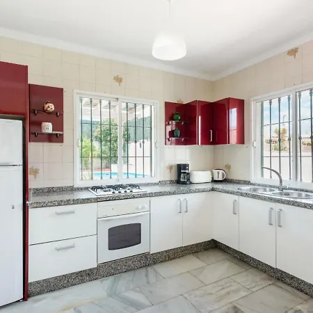 Romeral By Interhome וילה נרחה