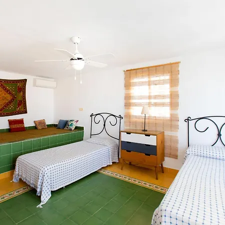 Romeral By Interhome * Нерха